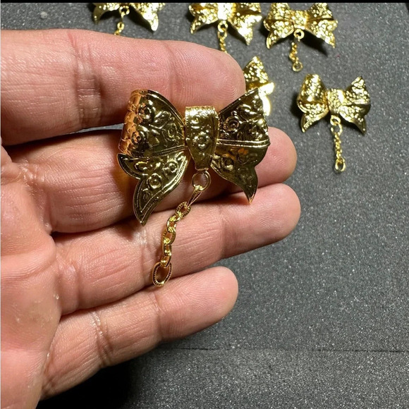 Lot Of 6 Bow Shaped Pin Brooch Gold Tone Metallic For Jewelry Making new - Picture 4 of 6